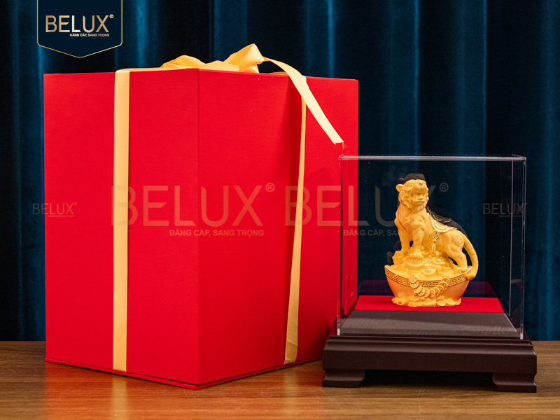 Tượng Hổ Tài Lộc vàng cát 8x6x11cm